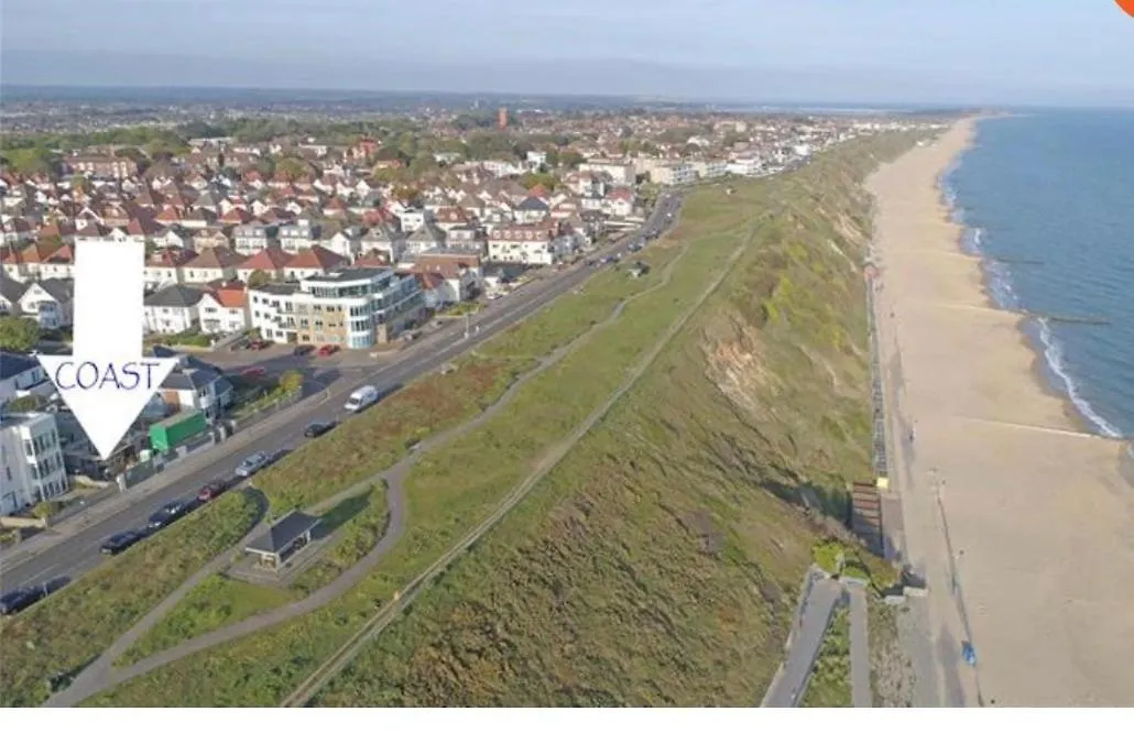 Brand New Beachfront Gf 2 Bed 6 Guests Apartment Bournemouth